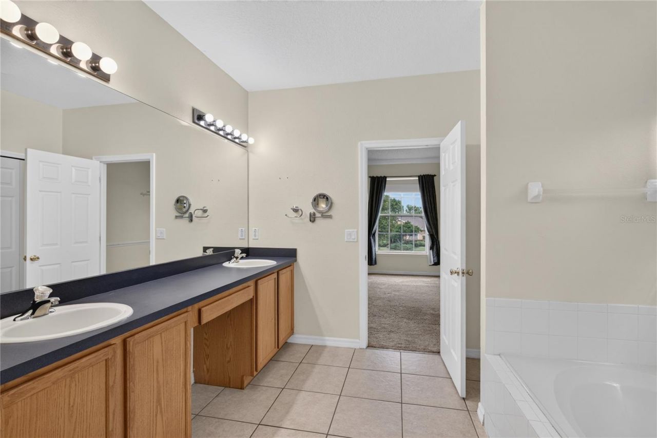 7314 Spring Mountain Lane, Yalaha, FL 34797 Photo