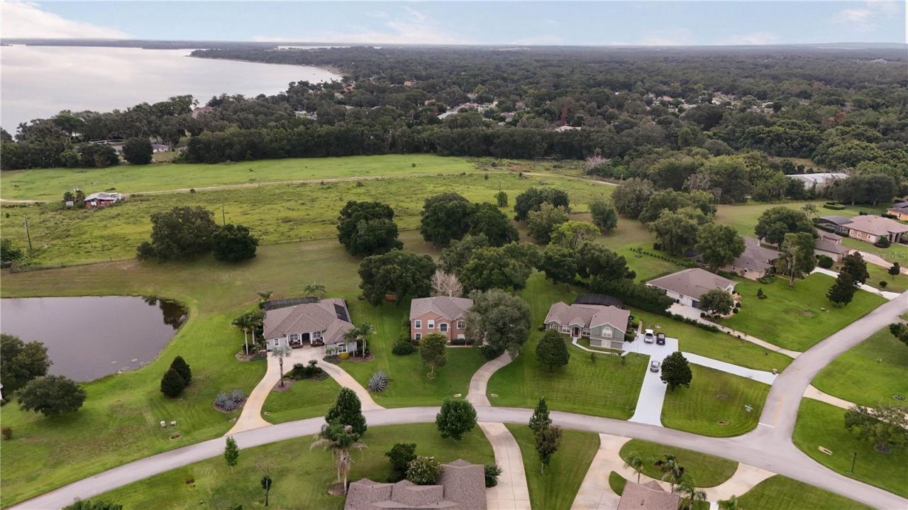 7314 Spring Mountain Lane, Yalaha, FL 34797 Photo