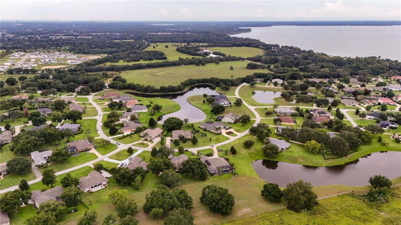 7314 Spring Mountain Lane, Yalaha, FL 34797 Photo