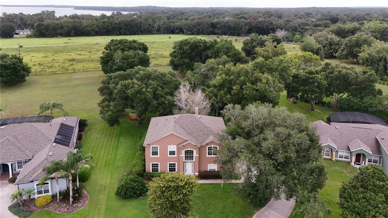 7314 Spring Mountain Lane, Yalaha, FL 34797 Photo
