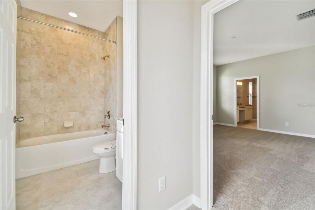 38190 Shale Stone Court, Zephyrhills, FL 33540 Photo