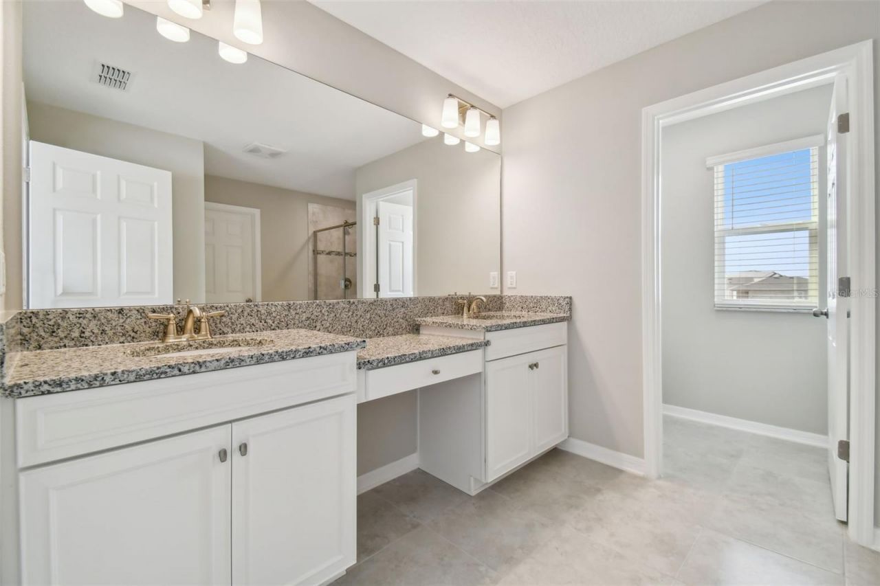 38190 Shale Stone Court, Zephyrhills, FL 33540 Photo
