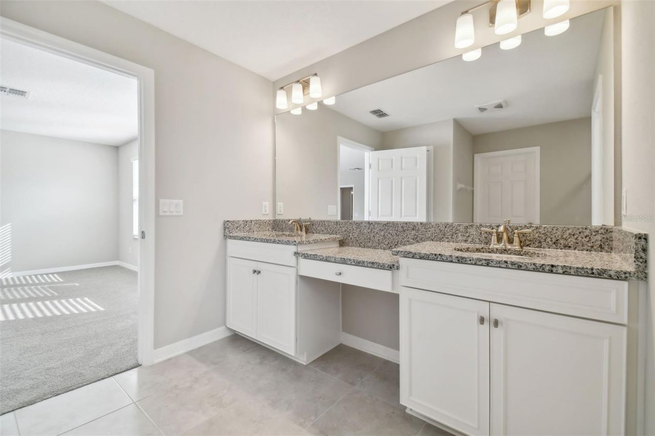 38190 Shale Stone Court, Zephyrhills, FL 33540 Photo
