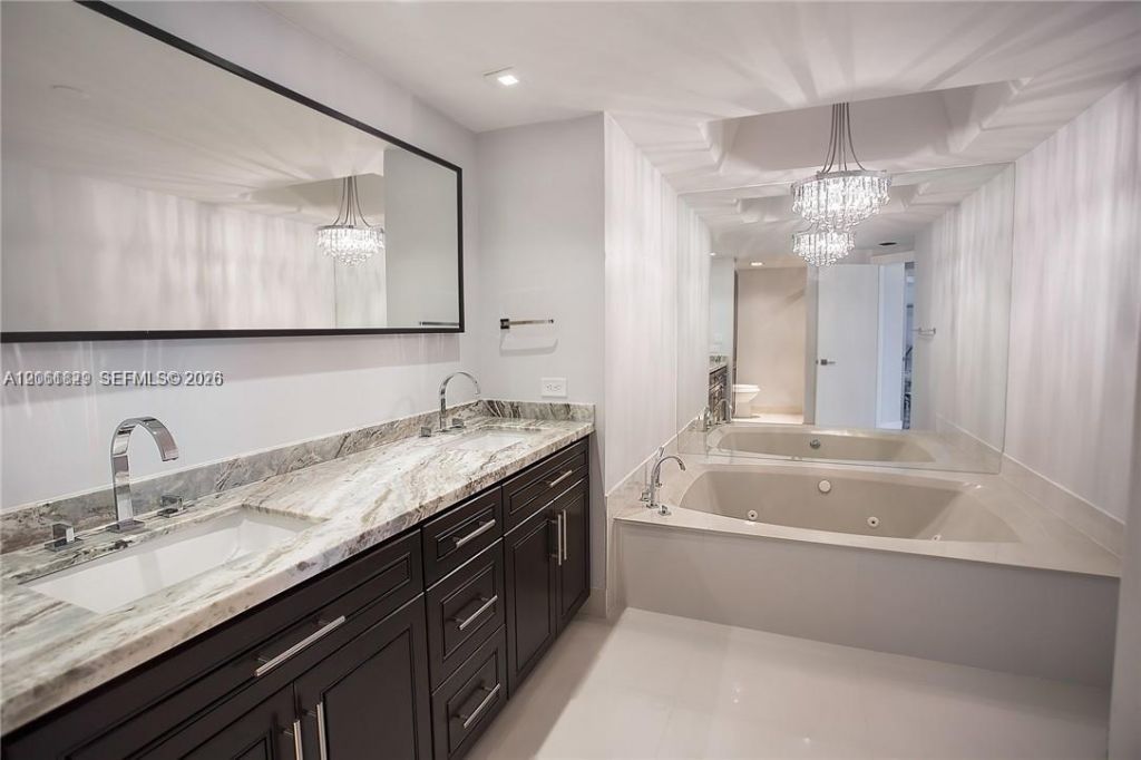 20191 E Country Club Dr , Unit 2703, Aventura, FL 33180 Photo