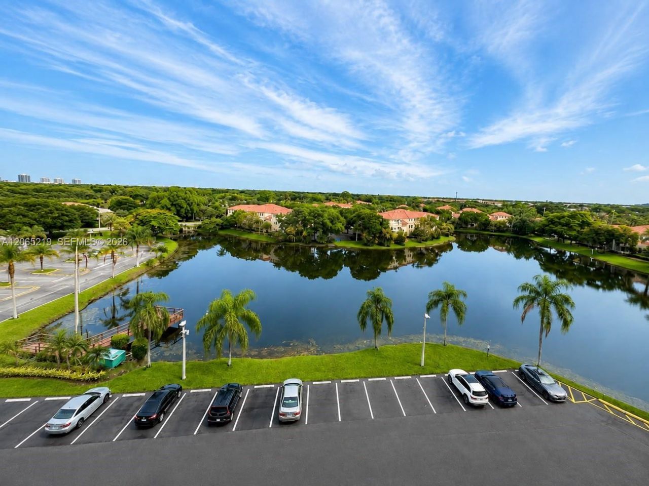 250 Jacaranda Dr, Unit 805, Plantation, FL 33324 Photo