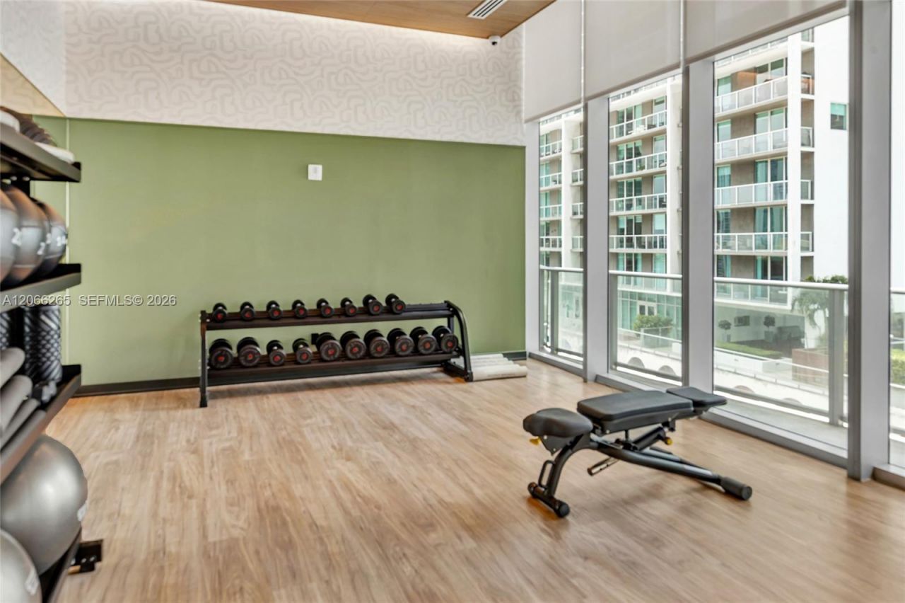 77 SE 5th St, Unit 2006, Miami, FL 33131 Photo