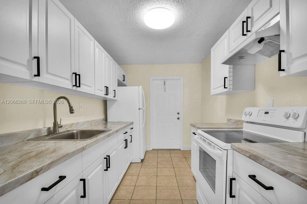 18947 NW 45th Ave , Unit 1, Miami Gardens, FL 33055 Photo