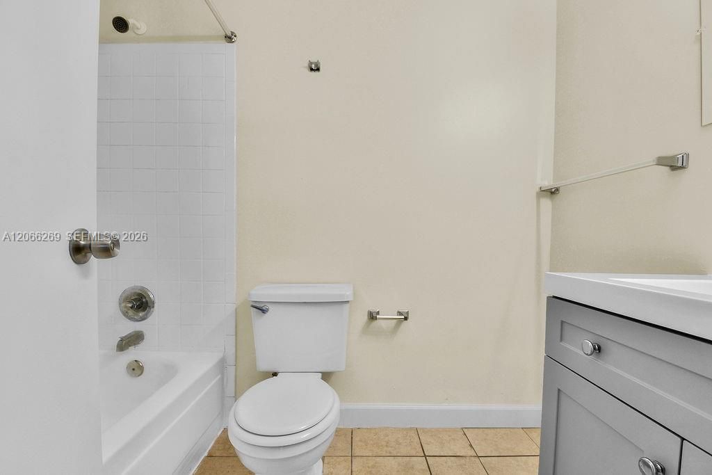 18947 NW 45th Ave , Unit 1, Miami Gardens, FL 33055 Photo