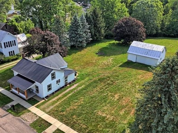 131 Mill Street, Burbank, OH 44214
