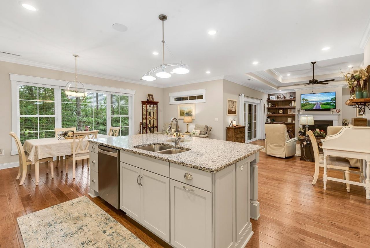 48 Springtime Ct. Photo 16