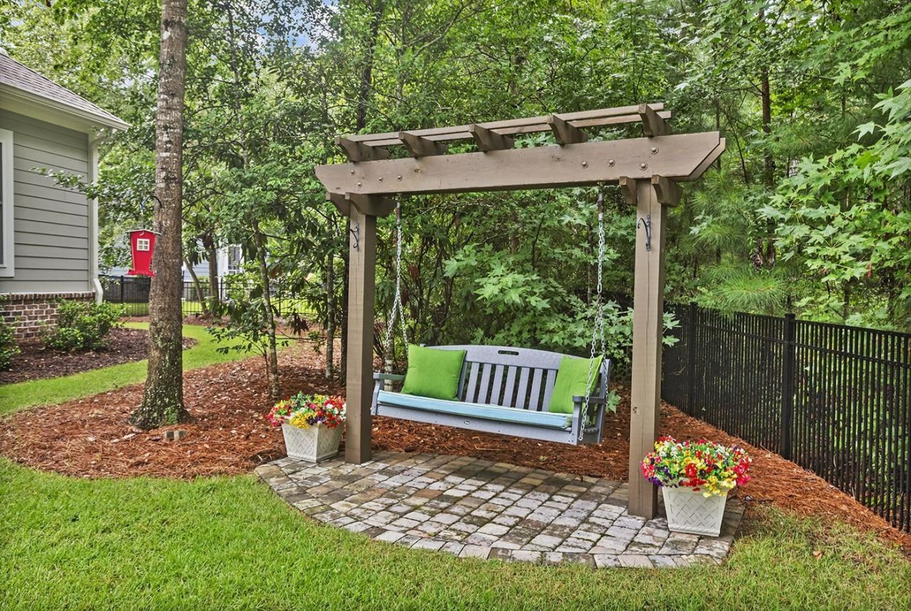 48 Springtime Ct. Photo 45