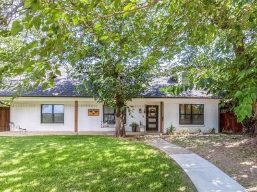 9805 Estate Lane, Dallas, TX 75238