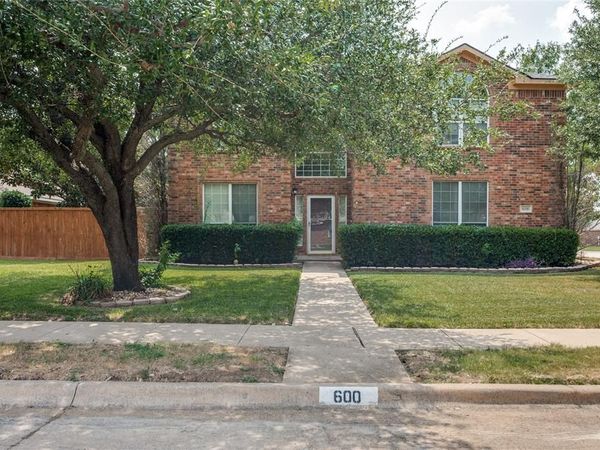 600 Sunfish Drive, Crowley, TX 76036