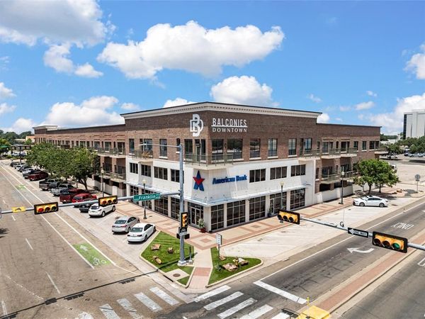 330 Austin Avenue , Unit 328, Waco, TX 76701