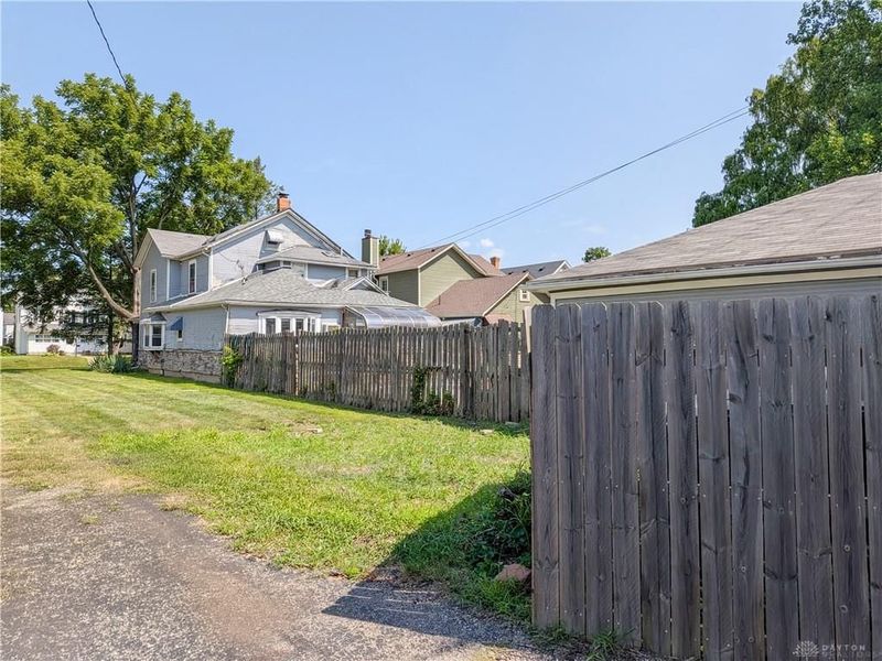 216 E Main Street, West Carrollton, OH 45449 Photo 4