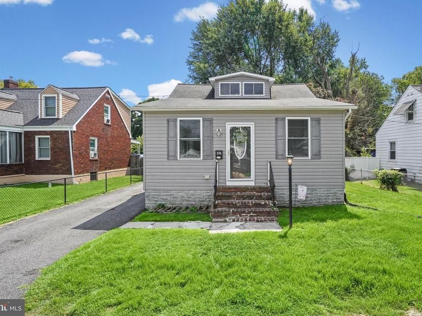 807 Platinum Avenue, Baltimore, MD 21221 Main Photo
