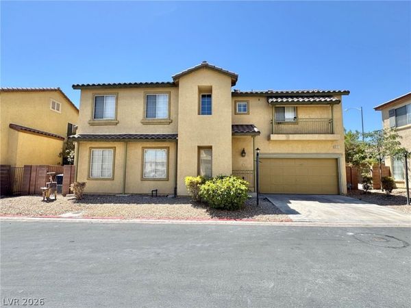 8121 Retriever Avenue, Las Vegas, NV 89147