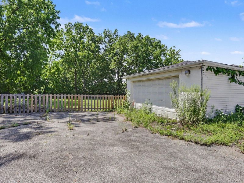 1664 Zettler Road , Columbus, OH 43227 Photo 38