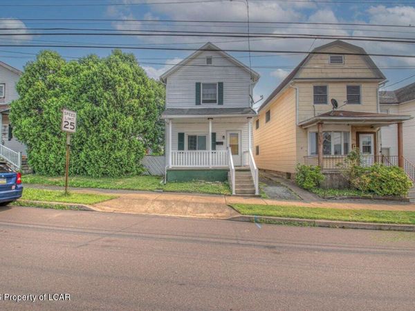 1119 S Hanover Street, Nanticoke, PA 18634