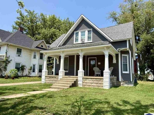 210 W Indiana Ave, Sullivan, IN 47882