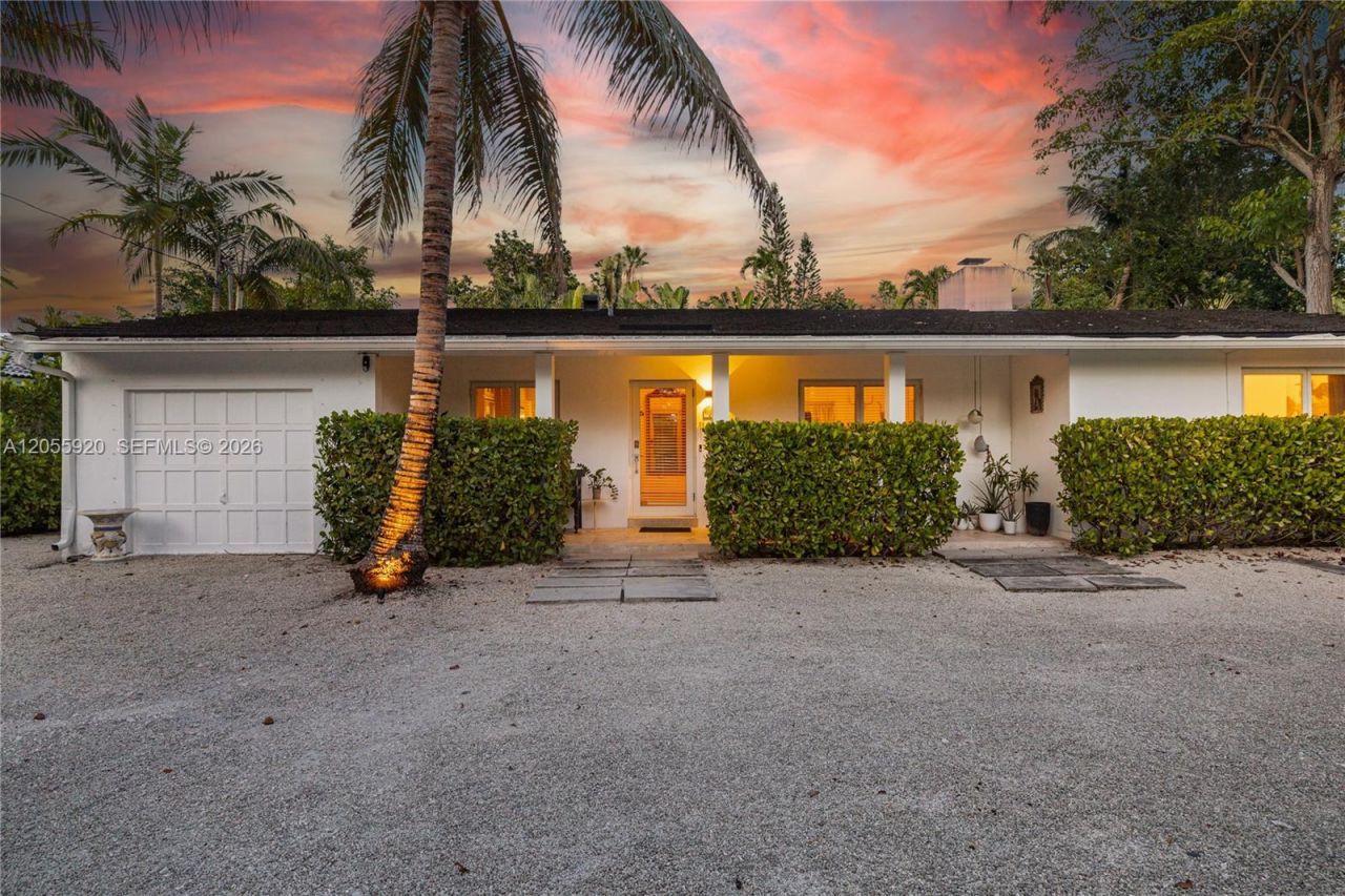 11403 NE 8th Ave , Biscayne Park, FL 33161 Photo