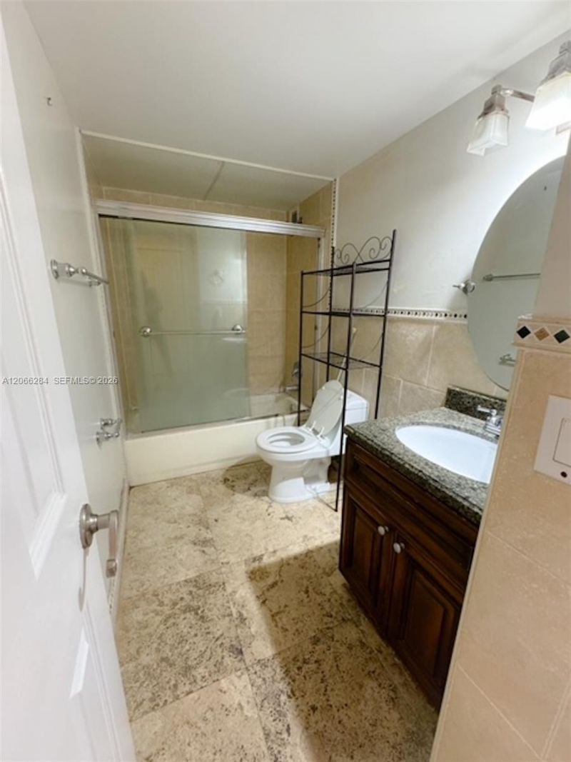 2008 Jackson , Unit B7, Hollywood, FL 33020 Photo
