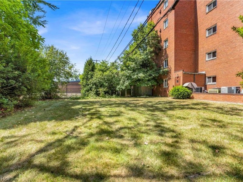 16100 Van Aken Boulevard, Shaker Heights, OH 44120 Photo 27
