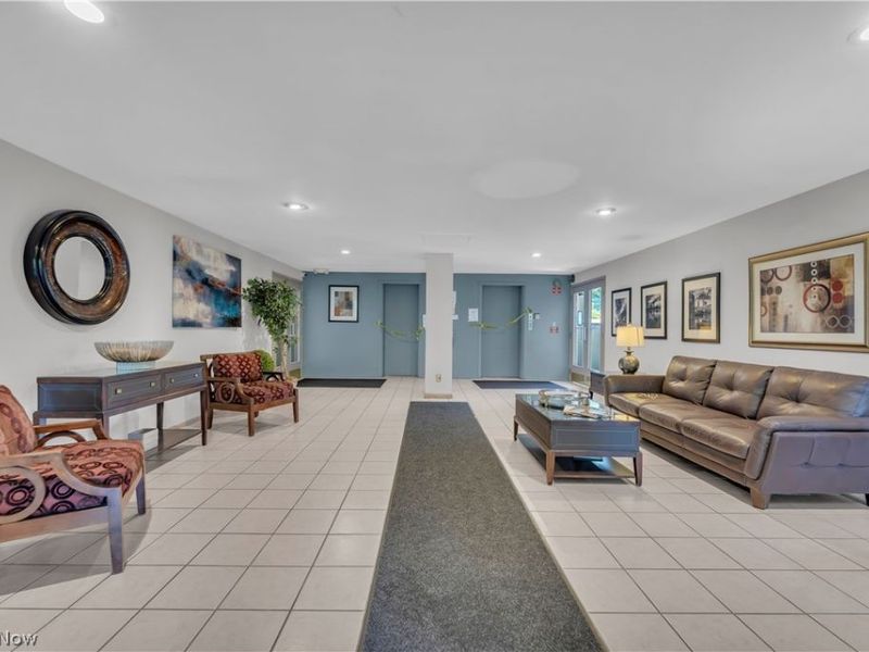16100 Van Aken Boulevard, Shaker Heights, OH 44120 Photo 3