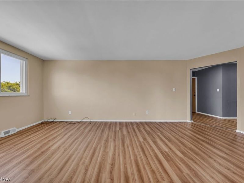 16100 Van Aken Boulevard, Shaker Heights, OH 44120 Photo 6