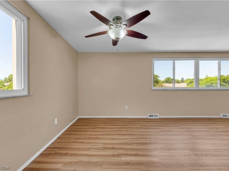 16100 Van Aken Boulevard, Shaker Heights, OH 44120 Photo 9