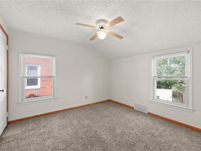 6902 Luelda Avenue, Parma, OH 44129 Photo 22