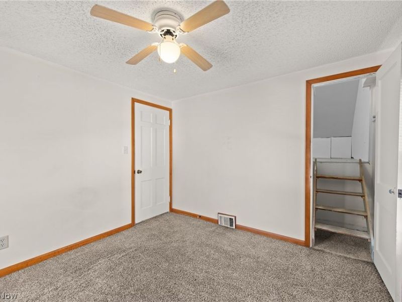6902 Luelda Avenue, Parma, OH 44129 Photo 24