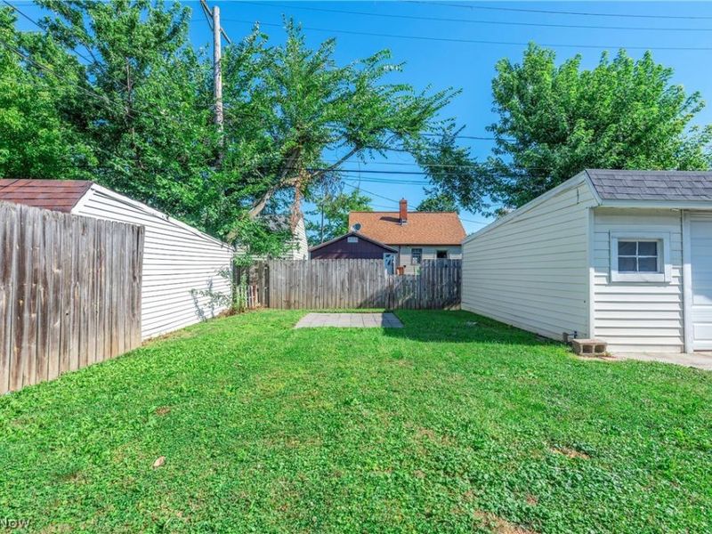 6902 Luelda Avenue, Parma, OH 44129 Photo 33