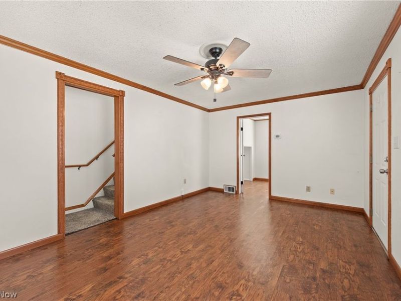 6902 Luelda Avenue, Parma, OH 44129 Photo 5