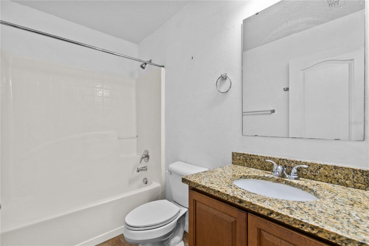 8830 Isla Bella Drive, Orlando, FL 32818 Photo