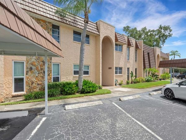 121 ASPEN CIRCLE , Unit 121, SEMINOLE, FL 33777