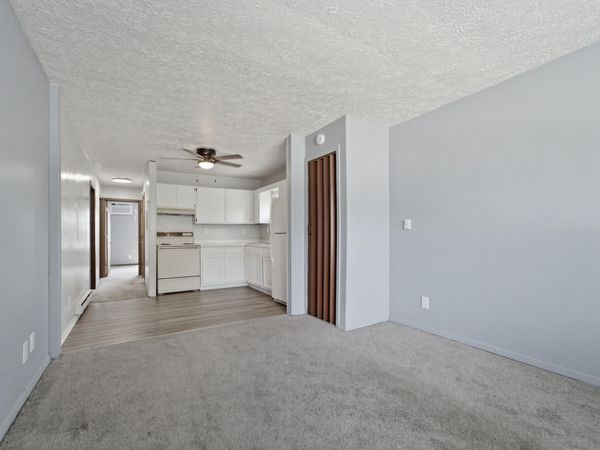 150 Sycamore Court , Unit 154, Hebron, IN 46341