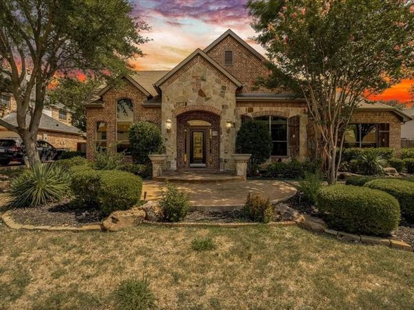 626 Waters Edge Way, Murphy, TX 75094