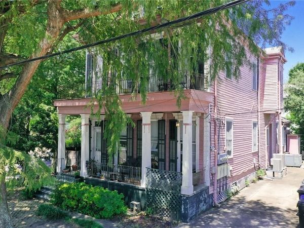 8207 FRERET Street, New Orleans, LA 70118