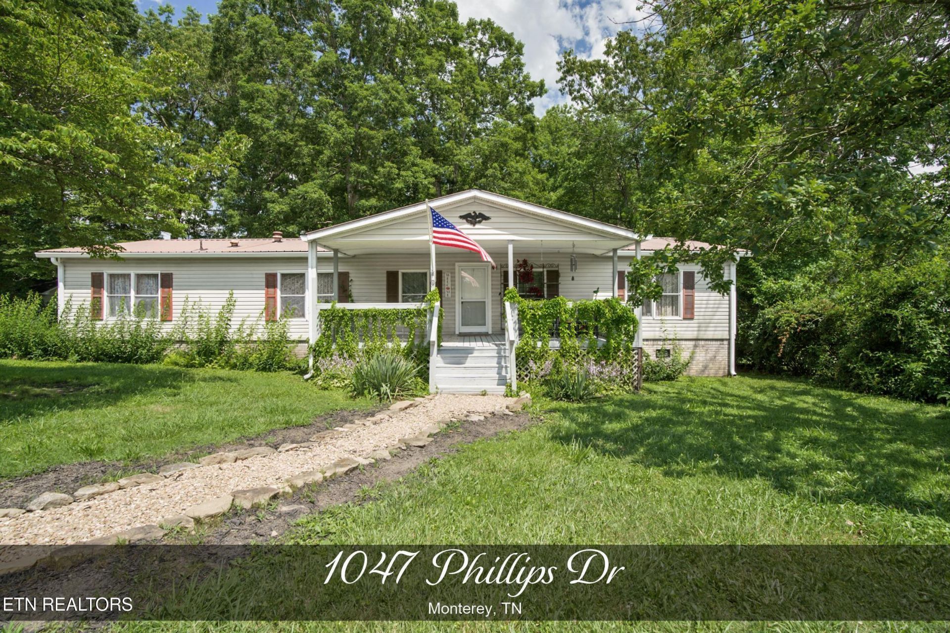 1047 Phillips Drive, Monterey, TN 38574 Main Photo