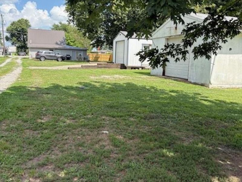 12828 US Rt 50, Paint Township, OH 45133 Photo 6