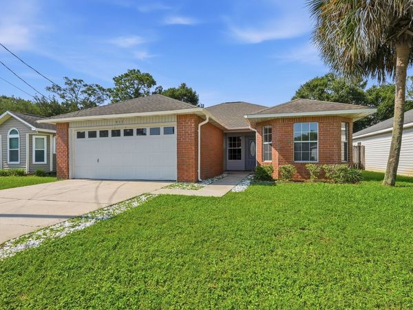 955 Pacific Silver Court, Fort Walton Beach, FL 32547
