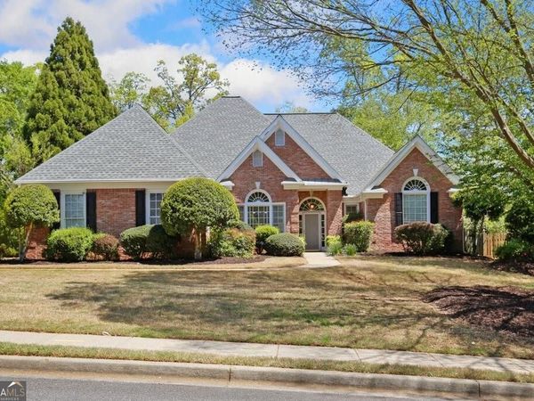 4009 Treemont Lane, Suwanee, GA 30024