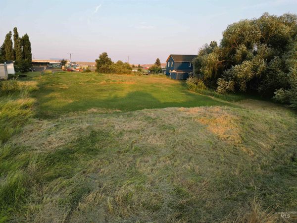 1908 King St, CottonWood, ID 83522
