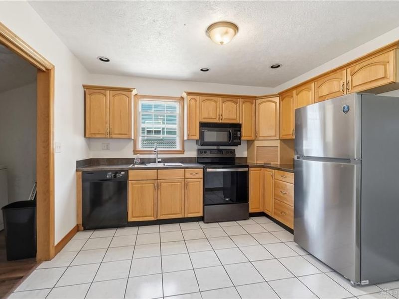 2348 N Aragon Avenue, Kettering, OH 45420 Photo 10