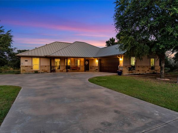 252 Sunday DR, Burnet, TX 78611