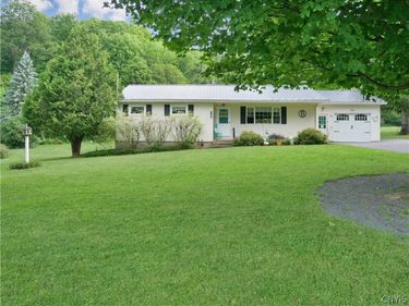 6665 Sanger Hill Road, Oriskany Falls, NY 13425