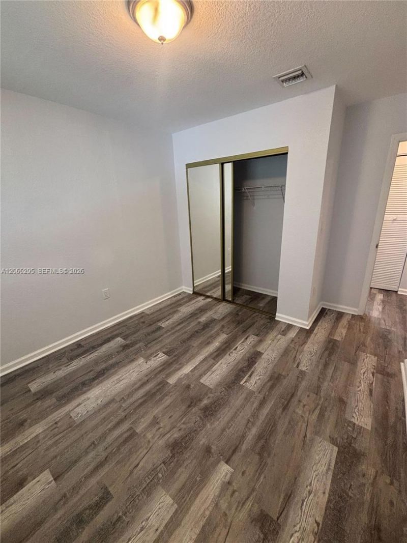 14042 NE 2nd Ave, Unit 14042, Miami, FL 33161 Photo