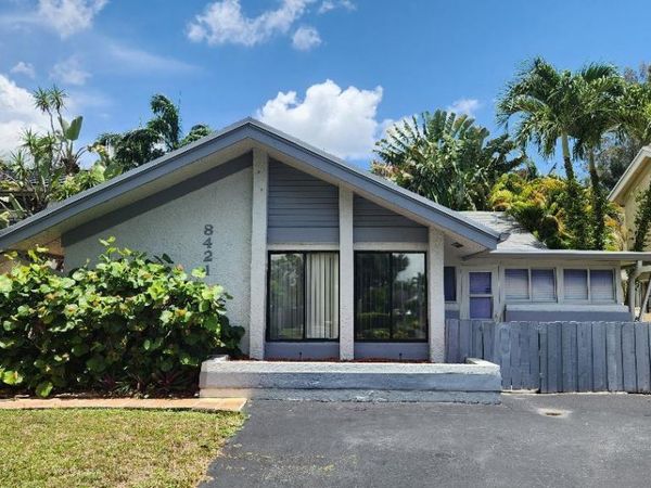 8421 SW 39TH Court, Davie, FL 33328