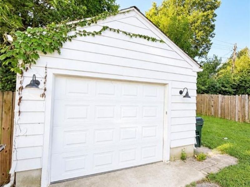 2116 Lodell Avenue, Harrison Township, OH 45414 Photo 9